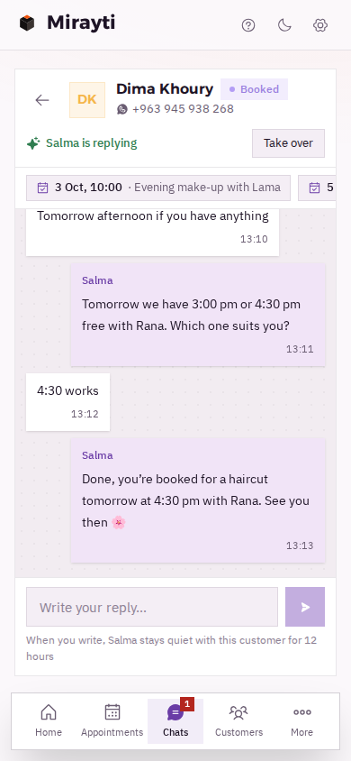 A chat on the phone: a customer asks for an appointment, and Salma offers two free times and confirms the booking